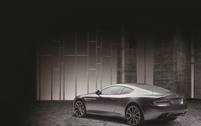 Aston Martin DB9 GT Bond Edition