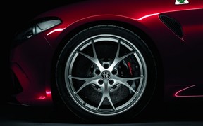 Alfa Romeo Giulia Quadrifoglio Alfa Romeo Giulia Quadrifoglio