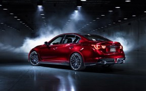 Infiniti Q50 Eau Rouge Infiniti Q50 Eau Rouge
