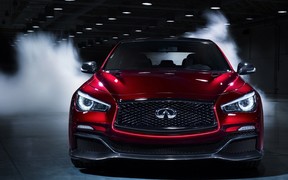 Infiniti Q50 Eau Rouge Infiniti Q50 Eau Rouge