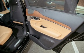 Volvo XC90 interior