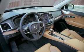 Volvo XC90 interior