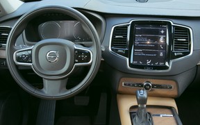 Volvo XC90 interior