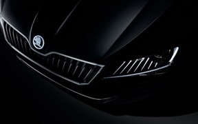 Skoda Superb Black Crystal