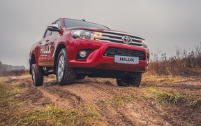 Toyota Hilux