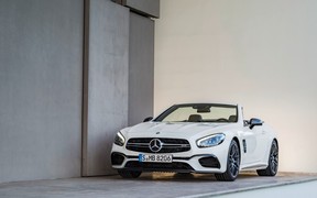 Mercedes-Benz SL Mercedes-Benz SL