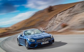 Mercedes-Benz SL Mercedes-Benz SL