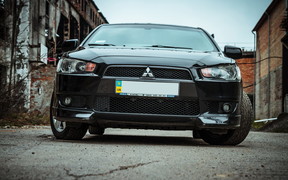 Mitsubishi Lancer X out