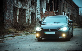 Mitsubishi Lancer X out