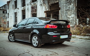 Mitsubishi Lancer X out