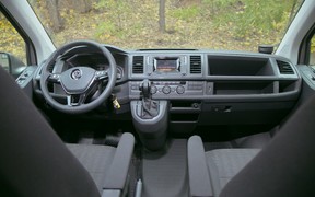 VW Caravelle_interior