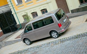 VW Caravelle_exterior VW Caravelle_exterior