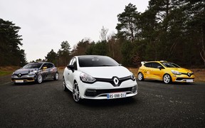 Renault-Clio-RS-220-Trophy Renault-Clio-RS-220-Trophy