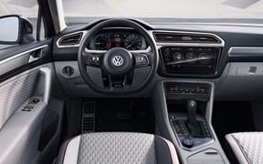 VW-GTE-Active-Concept