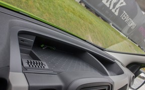 Интерьер Renault Trafic Интерьер Renault Trafic