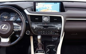 Lexus RX_interior