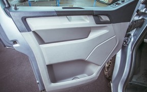 Volkswagen_T6_Kasten_interior