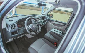 Volkswagen_T6_Kasten_interior