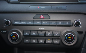 KIA Sportage_interior