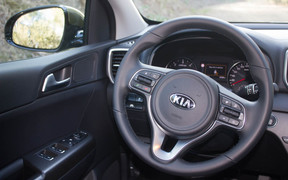 KIA Sportage_interior