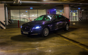 Jaguar XF