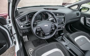 KIA_cee`d_interior