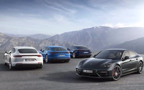 Porsche Panamera 4 E-Hybrid Porsche Panamera 4 E-Hybrid