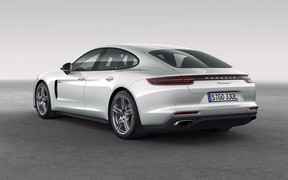 Porsche Panamera 4 E-Hybrid