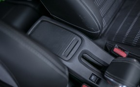 Peugeot_2008_interior