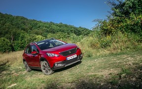 Peugeot_2008_exterior