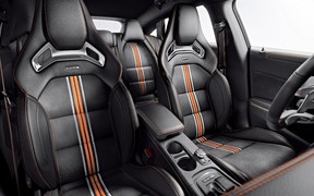 Mercedes-Benz CLA fl Mercedes-Benz CLA fl