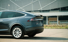 Tesla Model X