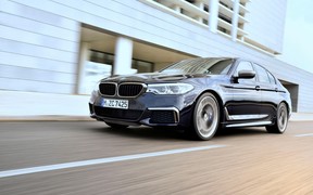 BMW M550i xDrive BMW M550i xDrive