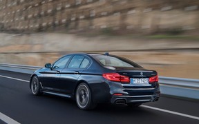 BMW M550i xDrive BMW M550i xDrive