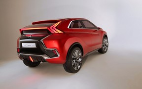 Концептуальный кроссовер Mitsubishi XR-PHEV I