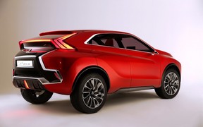 Концептуальный кроссовер Mitsubishi XR-PHEV I Концептуальный кроссовер Mitsubishi XR-PHEV I