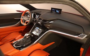 Концептуальный кроссовер Mitsubishi XR-PHEV I Концептуальный кроссовер Mitsubishi XR-PHEV I