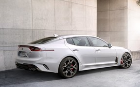 KIA Stinger ext