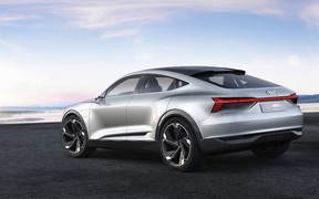 Audi E-tron Audi E-tron