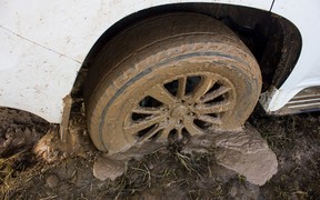 Mitsubishi Pajero Sport in deep shit