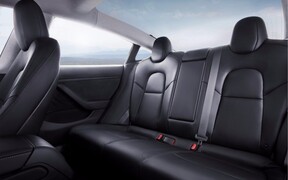Tesla Model 3 int