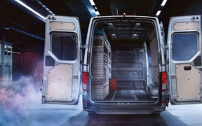 VW_Crafter_2016