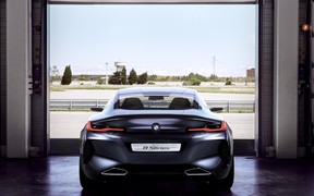 BMW 8