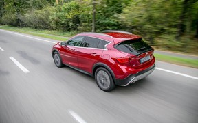 Infiniti_QX30_ext