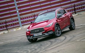 Infiniti_QX30_ext