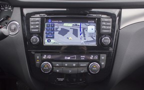 2018 Nissan Qashqai interior