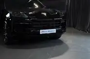 Shorts video Porsche Cayenne Black Edition