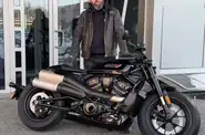 Shorts video Harley-Davidson Sportster Base