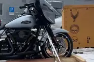 Shorts video Harley-Davidson Street Glide Base