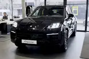Shorts video Porsche Cayenne Black Edition